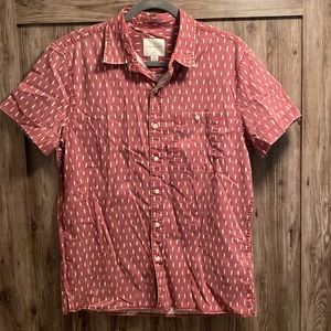 American Eagle short sleeve shirt.